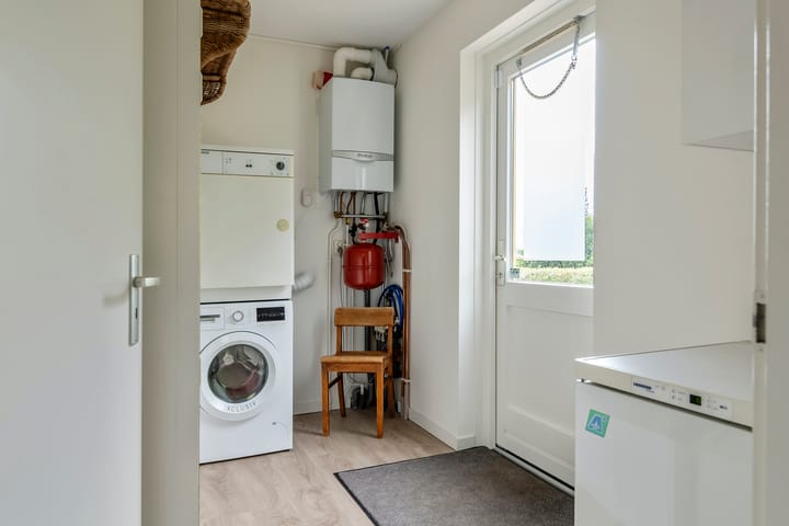 Photo 29 of Overheicop 68-B