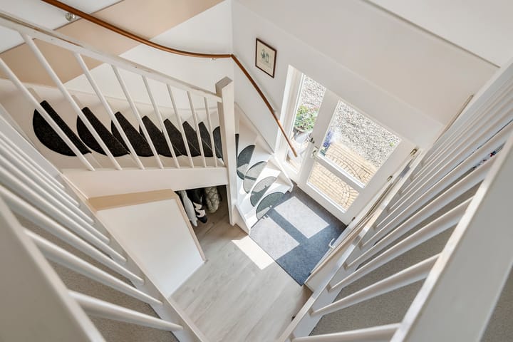 Photo 32 of Overheicop 68-B