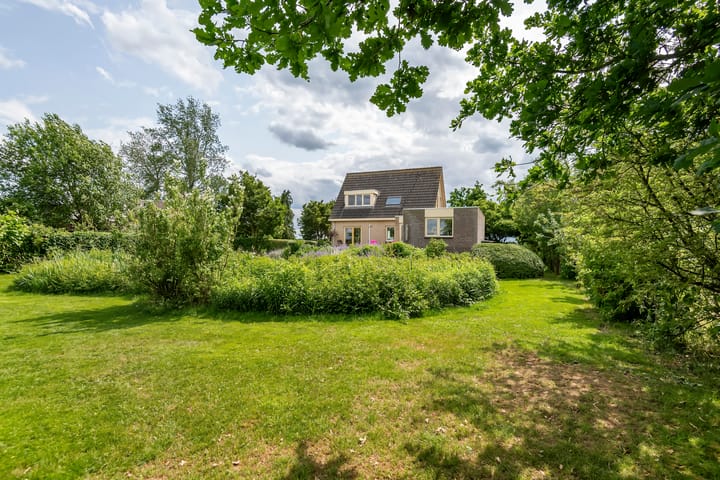 Photo 50 of Overheicop 68-B