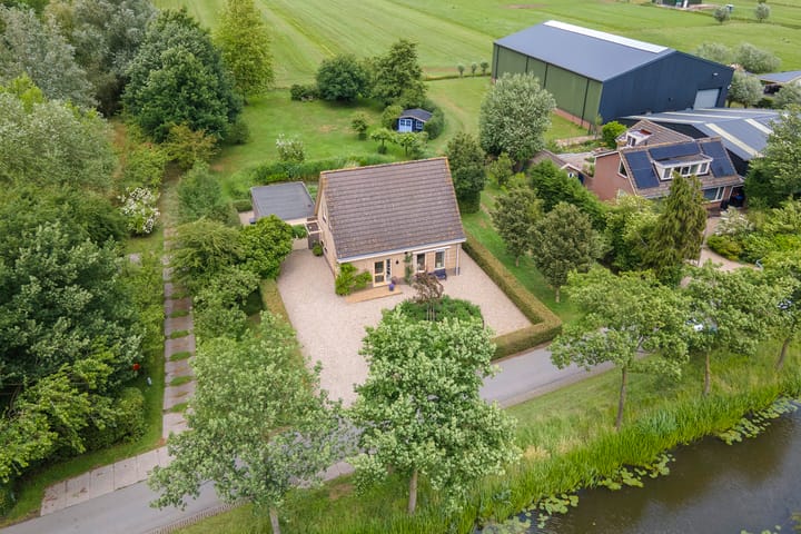 Photo 54 of Overheicop 68-B