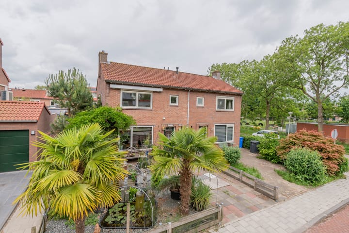 Lentestraat 21