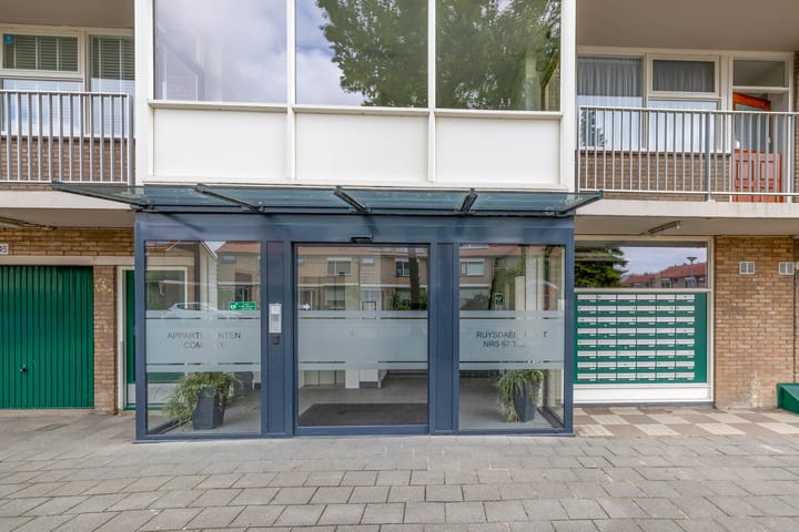 Photo 2 of Ruysdaelstraat 153