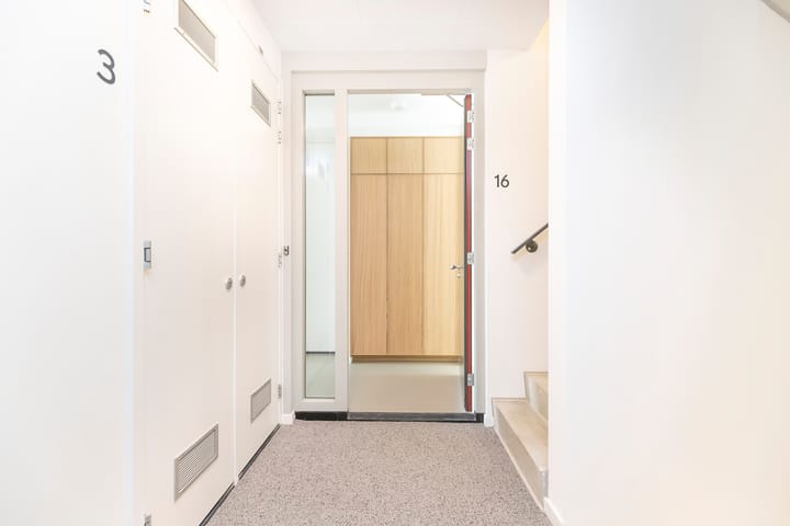 Foto 5 van Memeleiland 16