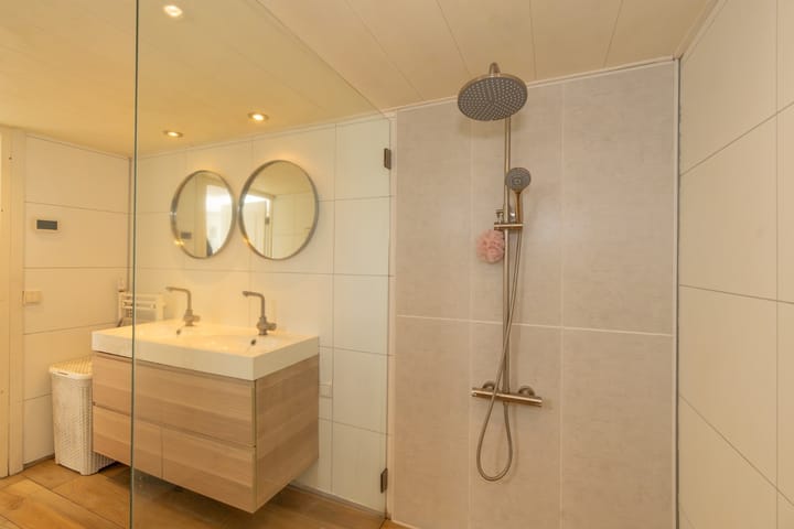 Foto 12 van Molenstraat 5