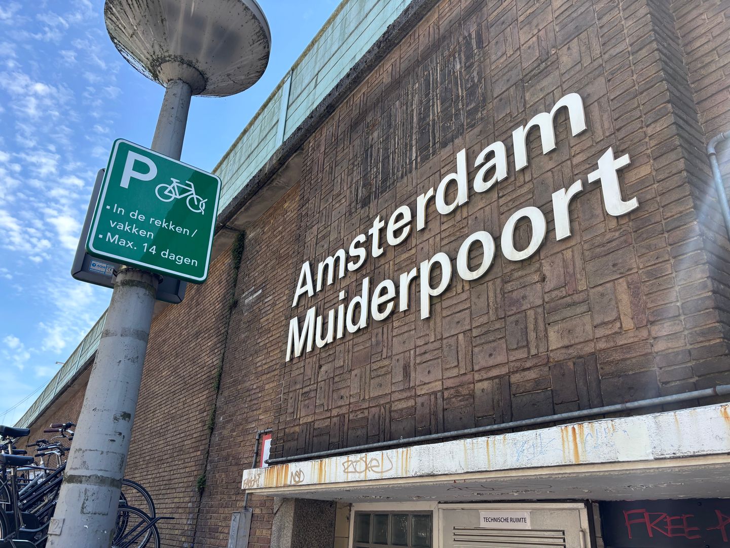 Bekijk foto 5 van Pontanusstraat 276