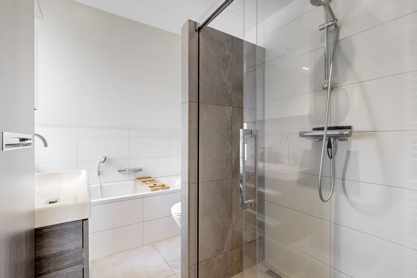 Foto 19 van Hof van Waarder 52