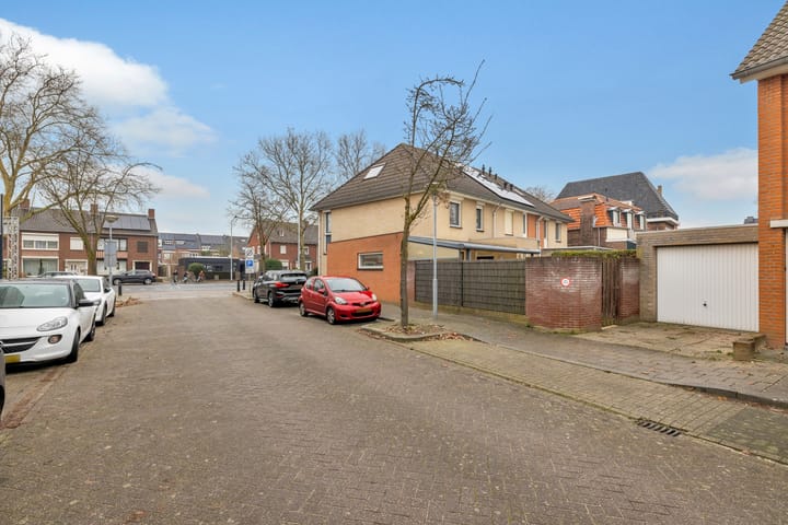 Foto 7 van Emmastraat 47-B