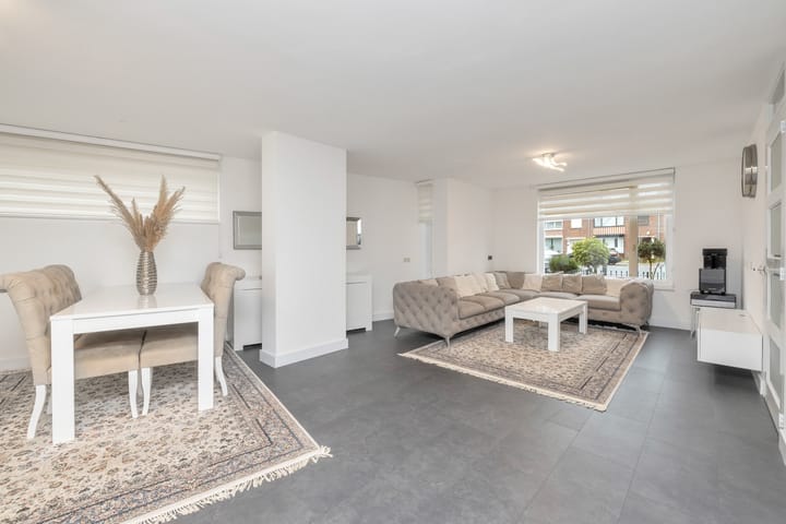 Foto 15 van Emmastraat 47-B