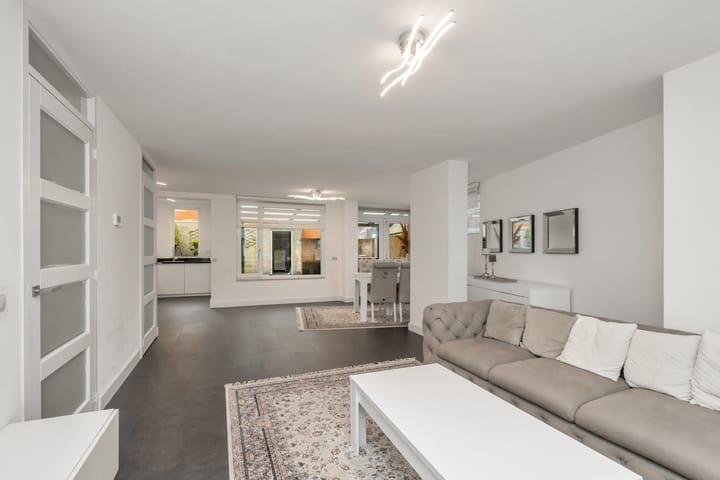 Foto 14 van Emmastraat 47-B