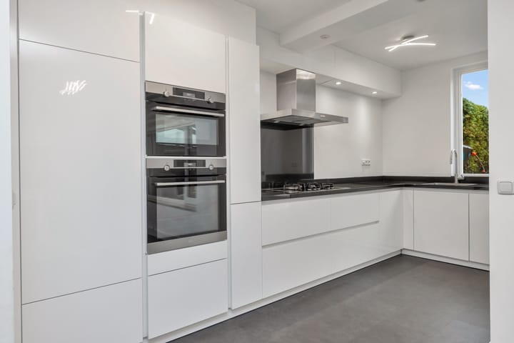 Foto 18 van Emmastraat 47-B