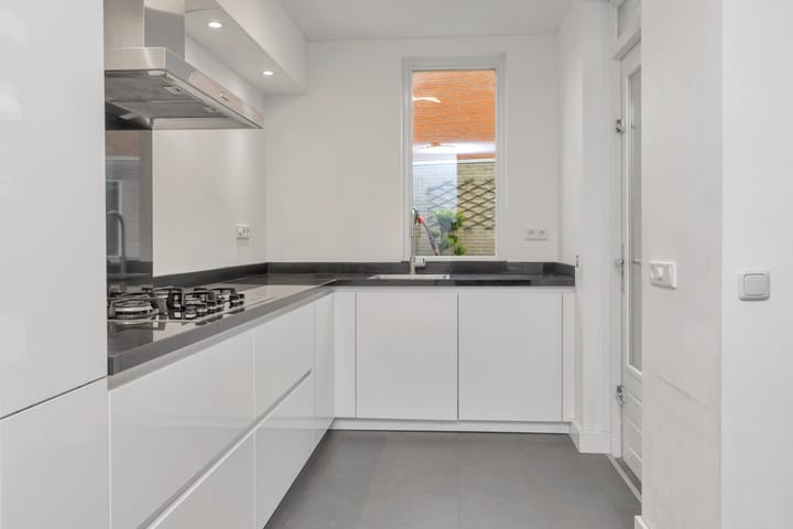 Foto 19 van Emmastraat 47-B