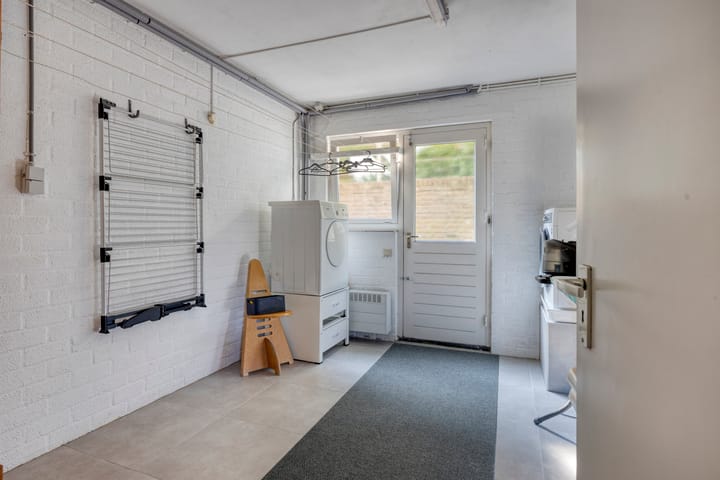 Photo 36 of Pater Schreursstraat 15