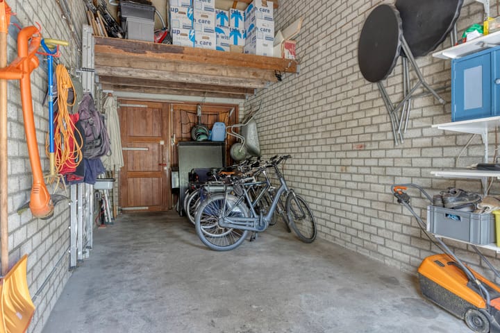 Photo 38 of Pater Schreursstraat 15