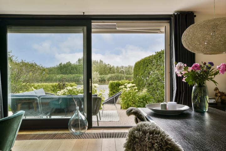 Photo 15 of Vechtoever 4