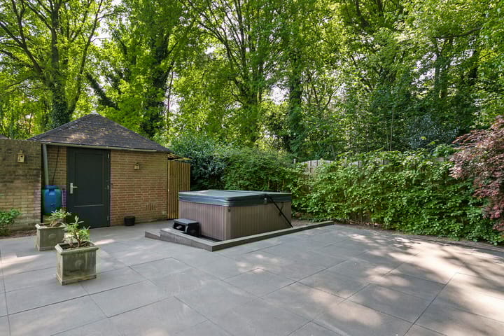 Foto 33 van Adelbertweg 39