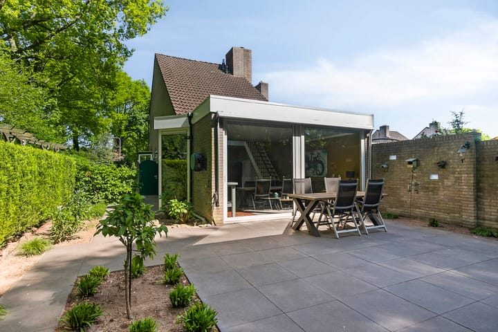 Foto 37 van Adelbertweg 39