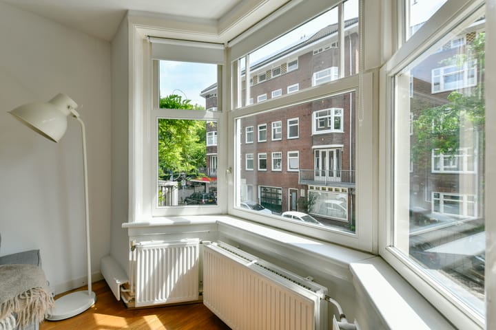 Photo 8 of John Franklinstraat 85-1