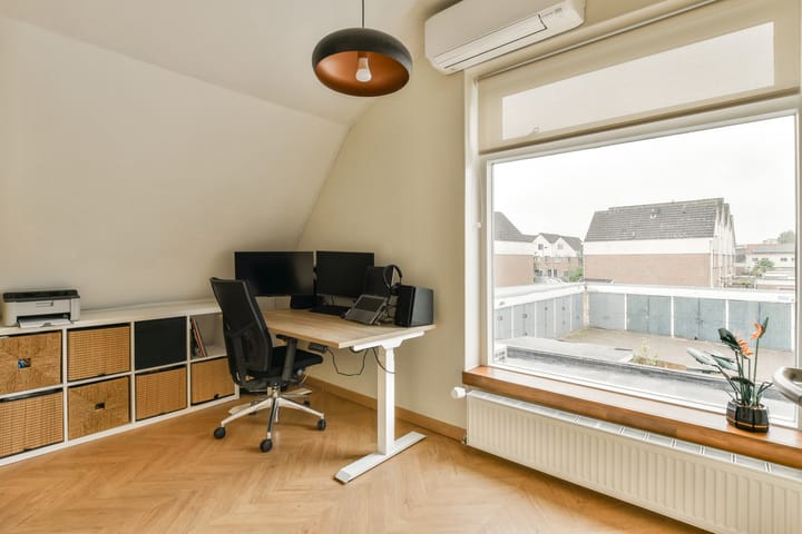 Foto 24 van Bijdorpstraat 2