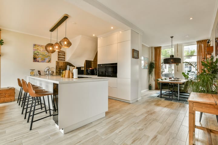 Foto 10 van Bijdorpstraat 2