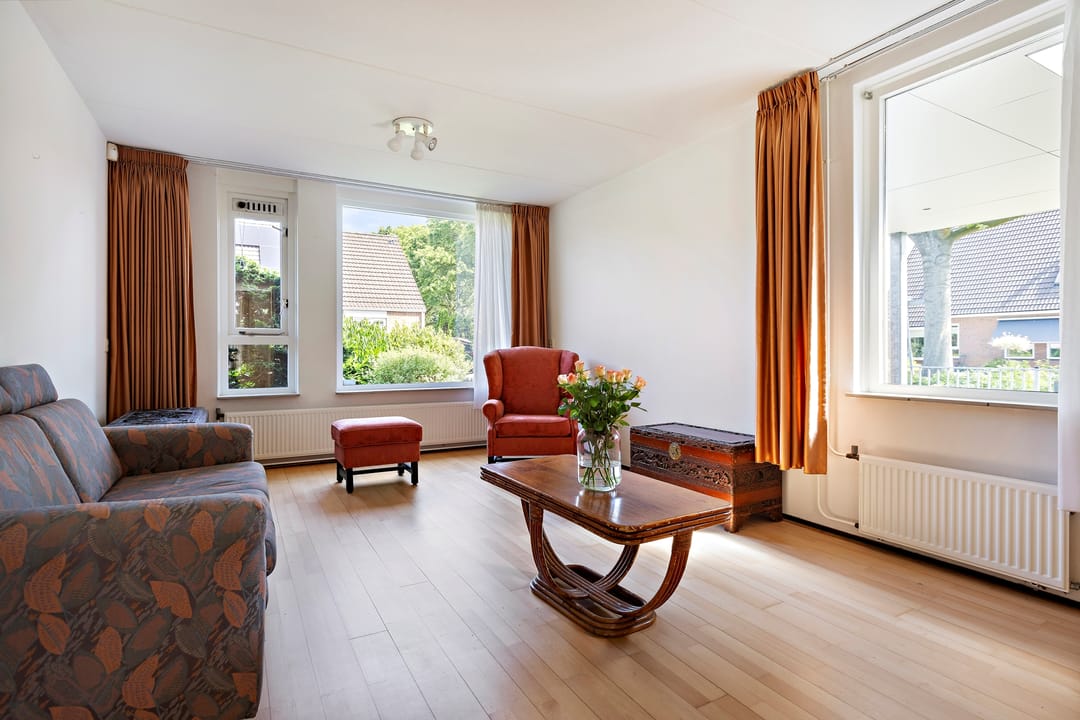 Photo 11 of Van Ewsumstraat 62