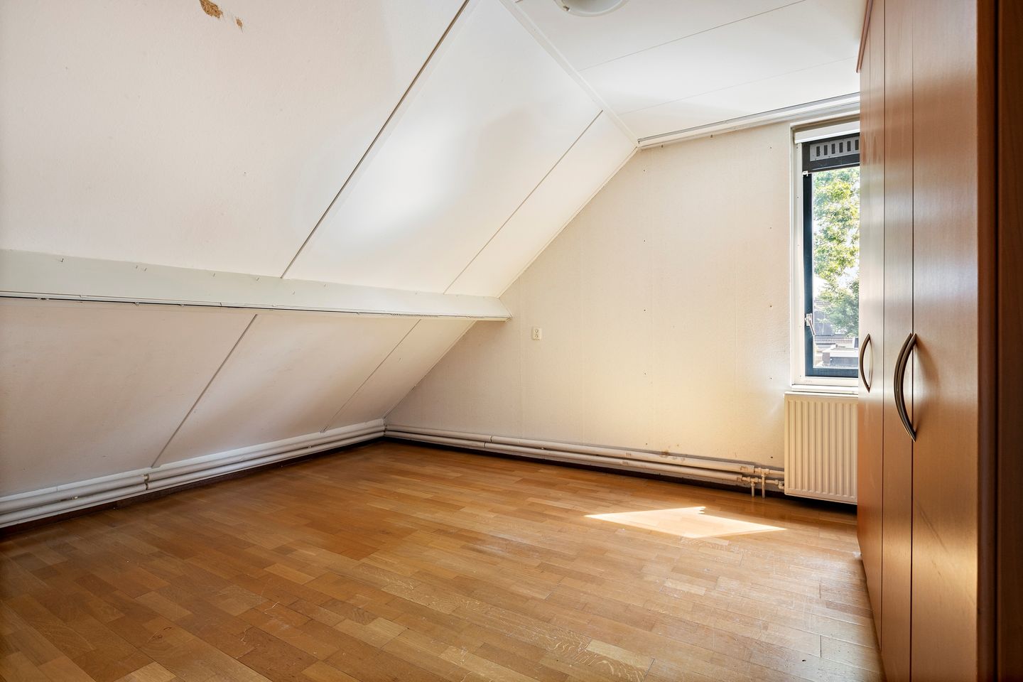 Photo 25 of Van Ewsumstraat 62