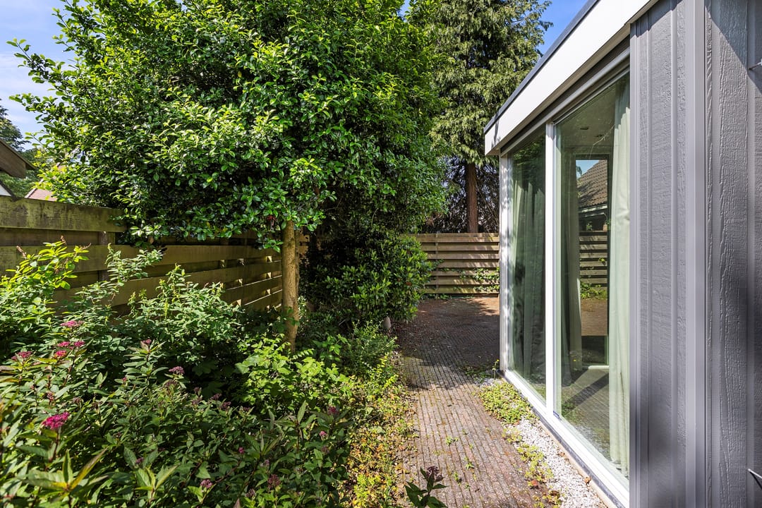 Photo 31 of Van Ewsumstraat 62