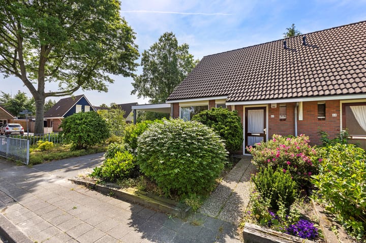 Foto 35 van Van Ewsumstraat 62