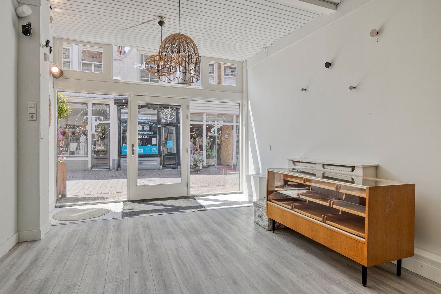 View photo 4 of Vriesestraat 122