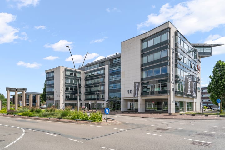 Mr D.U. Stikkerstraat 10, Arnhem