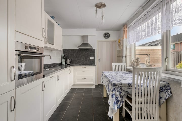 Foto 15 van de Vriesstraat 2