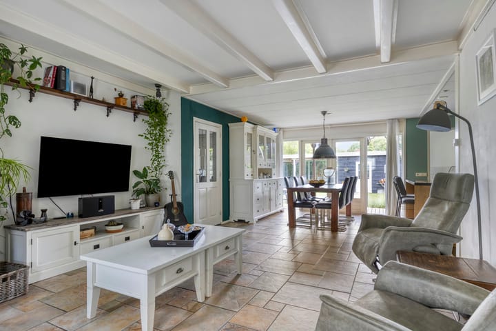 Photo 8 of Van Heenvlietstraat 6