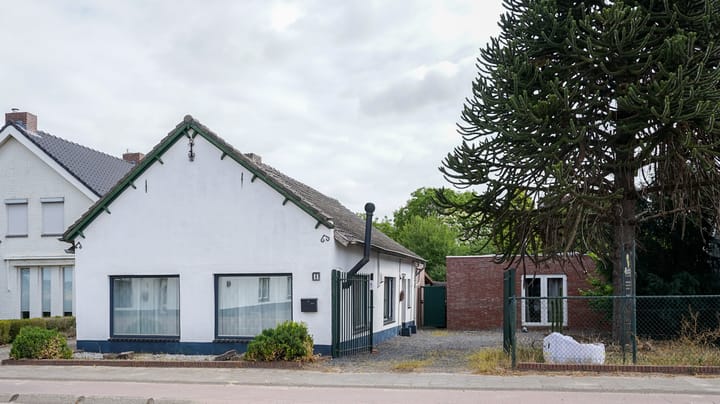 Photo 1 of Brugweg 11