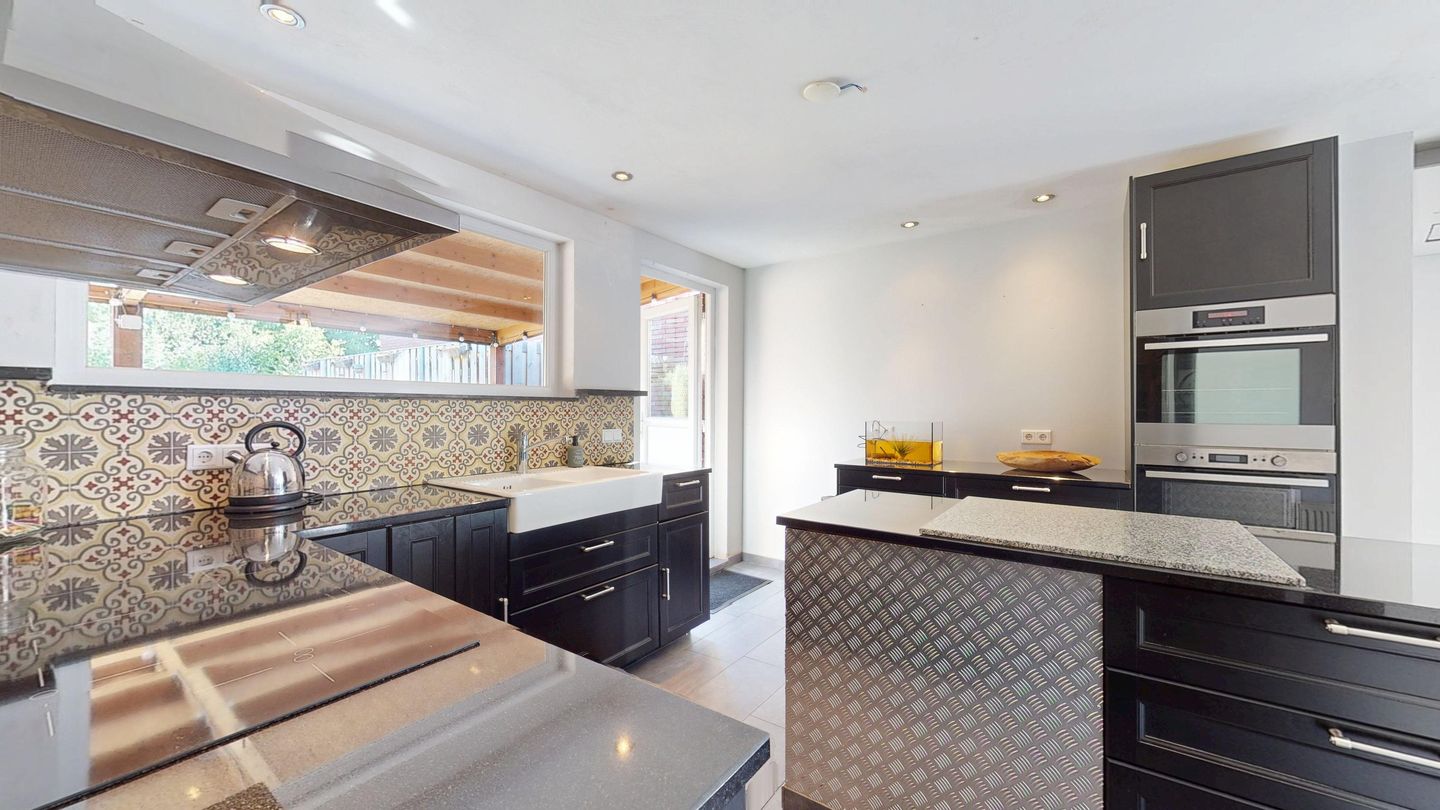 Foto 10 van Brugweg 11