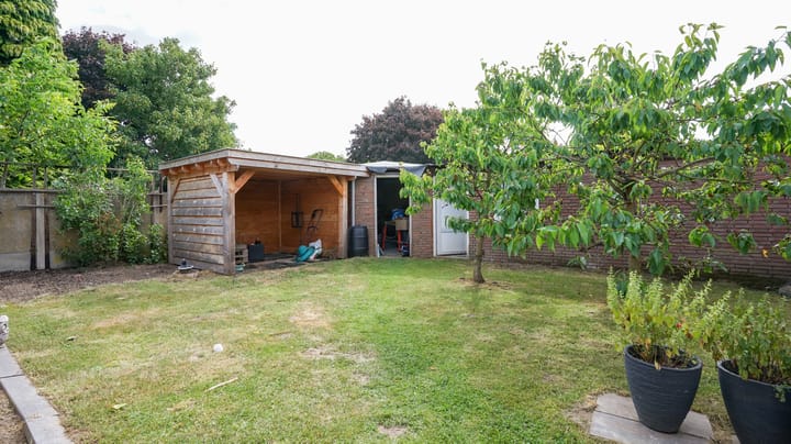 Photo 29 of Brugweg 11