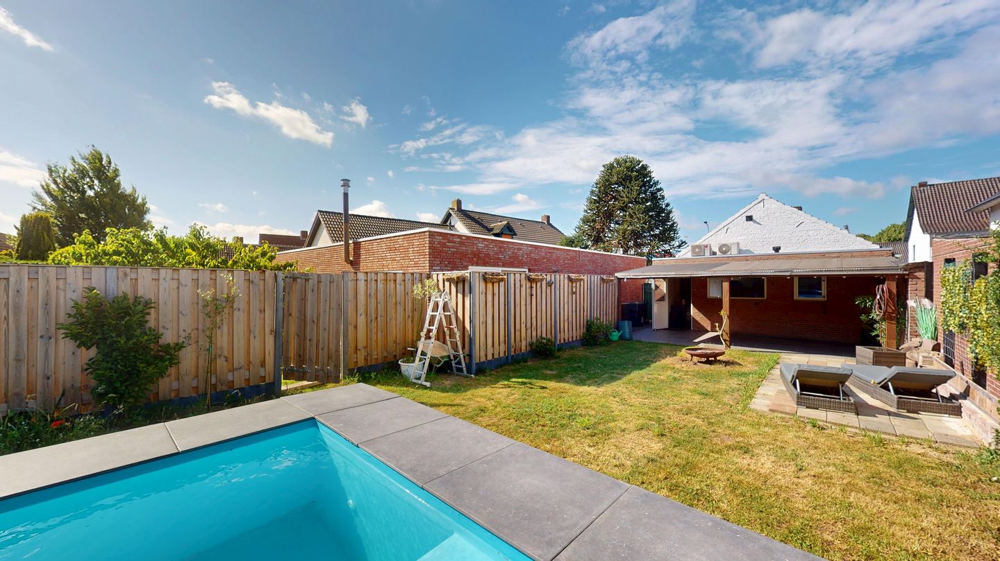 Foto 20 van Brugweg 11