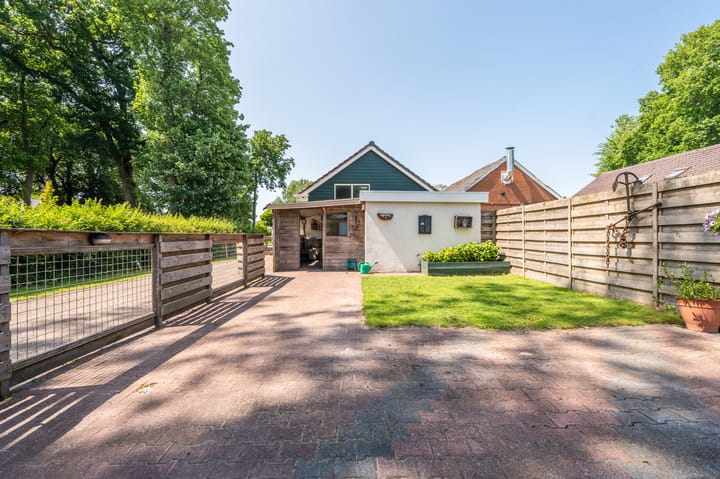 Photo 11 of Hoofdweg 138