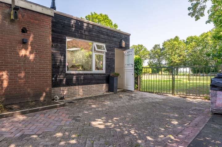 Photo 13 of Hoofdweg 138