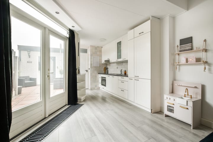 Foto 9 van Wagenstraat 8