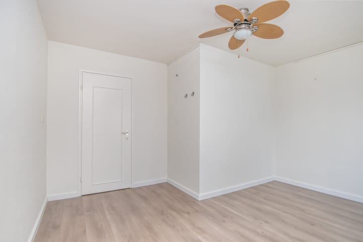 Foto 13 van Distelweide 153