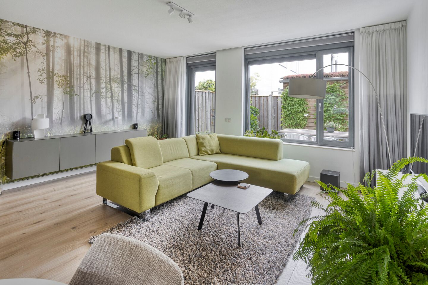 Foto 5 van Louis Couperuslaan 31