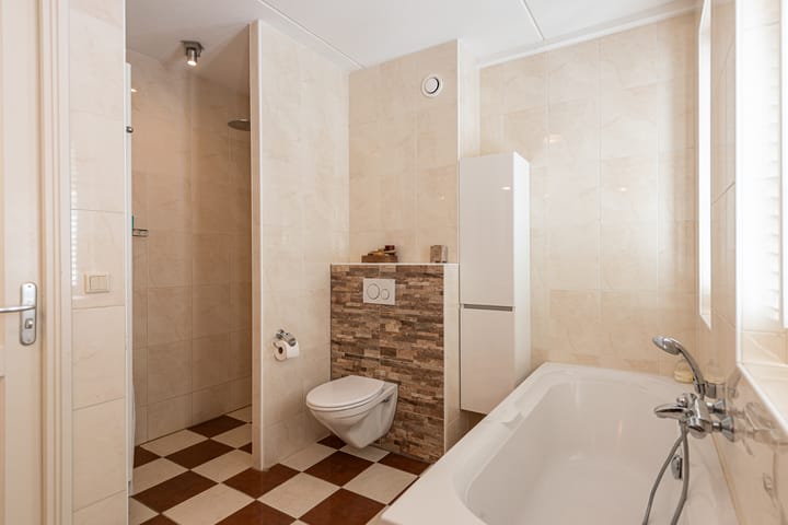 Foto 17 van Cornelis De Ruijterhof 8