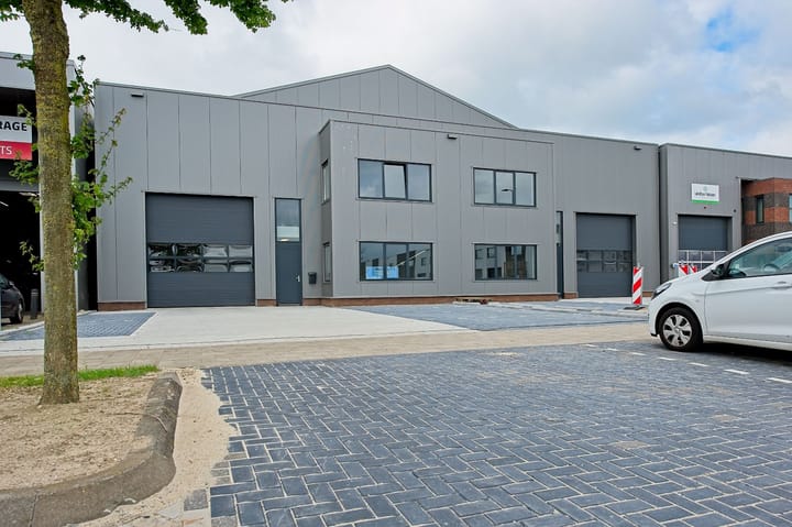 Valeton 11, Zaltbommel