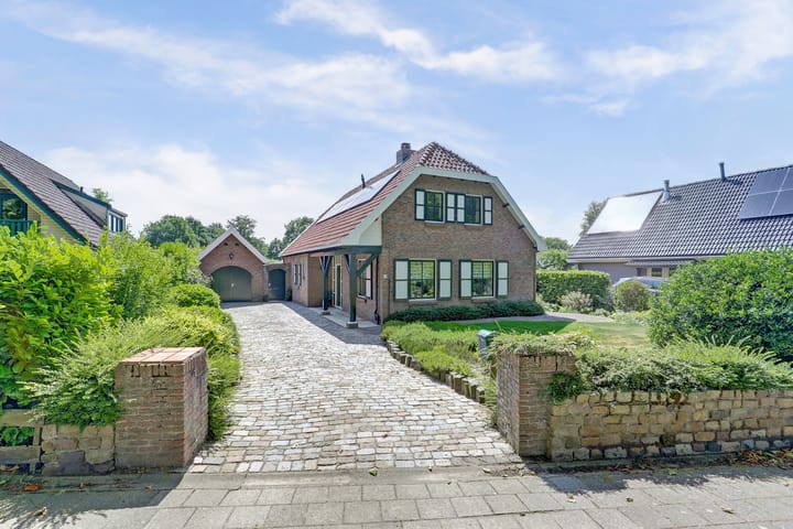 Photo 1 of Bredeweg 13