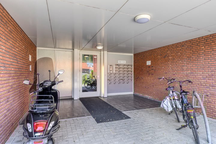 Photo 5 of Evertsenstraat 5-25