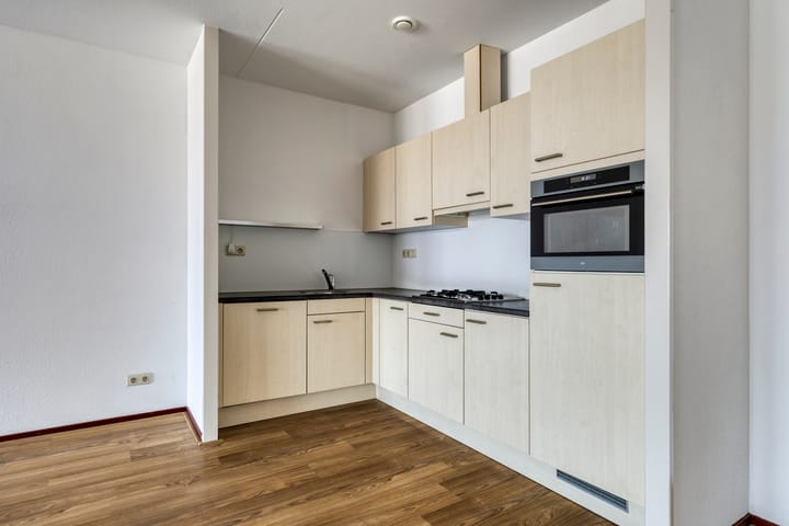 Photo 15 of Evertsenstraat 5-25