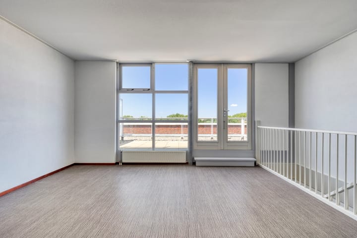 Photo 24 of Evertsenstraat 5-25