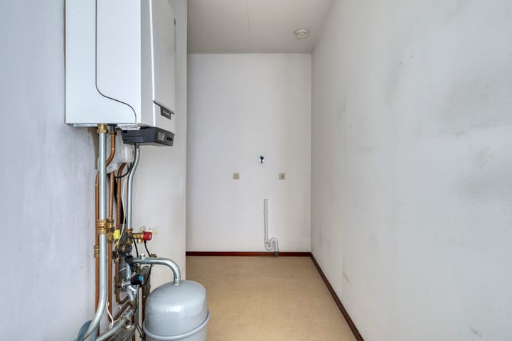 Photo 28 of Evertsenstraat 5-25