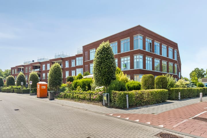 Photo 32 of Evertsenstraat 5-25