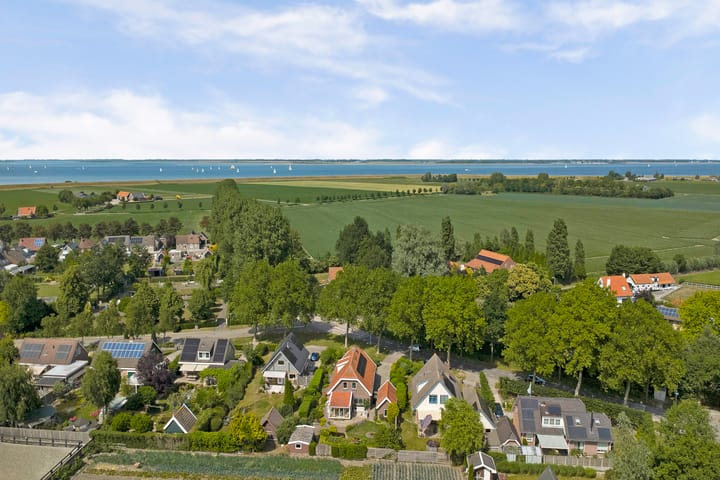 Photo 51 of Bredeweg 13