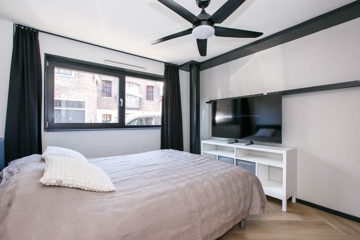 Foto 22 van Lange Weistraat 9